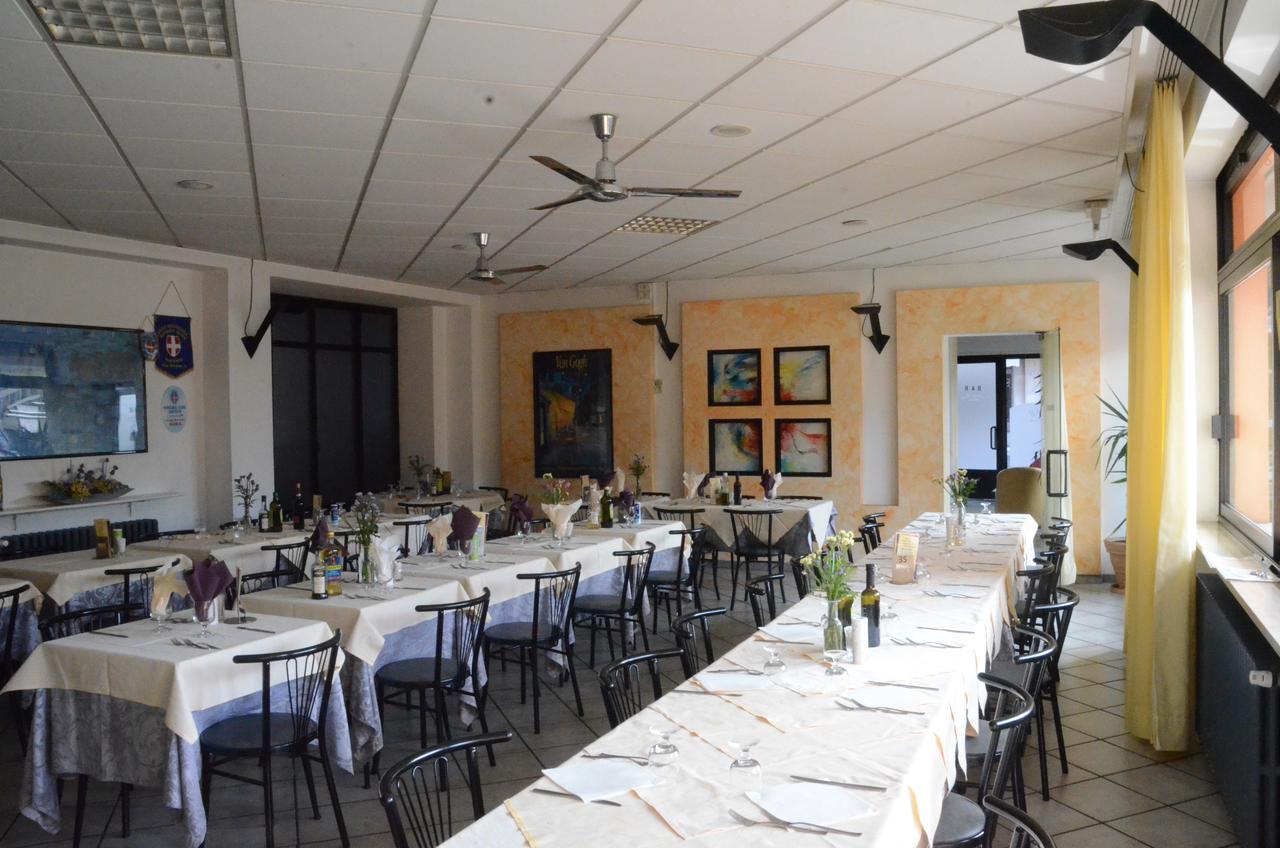 Albergo Roma Gattico Zewnętrze zdjęcie