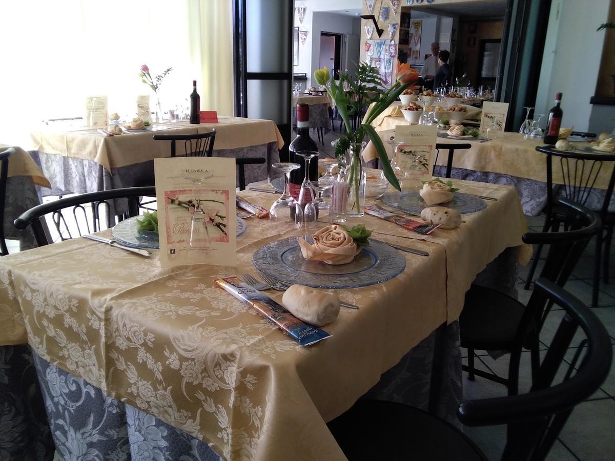 Albergo Roma Gattico Zewnętrze zdjęcie