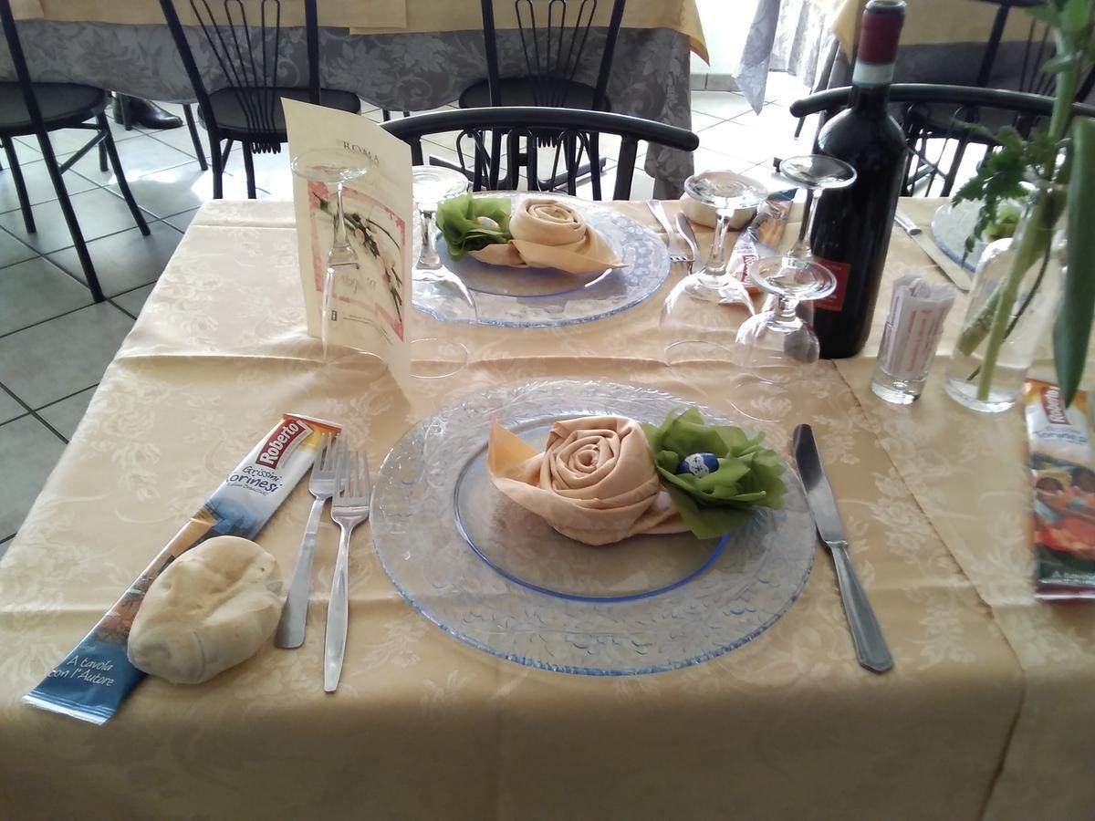 Albergo Roma Gattico Zewnętrze zdjęcie